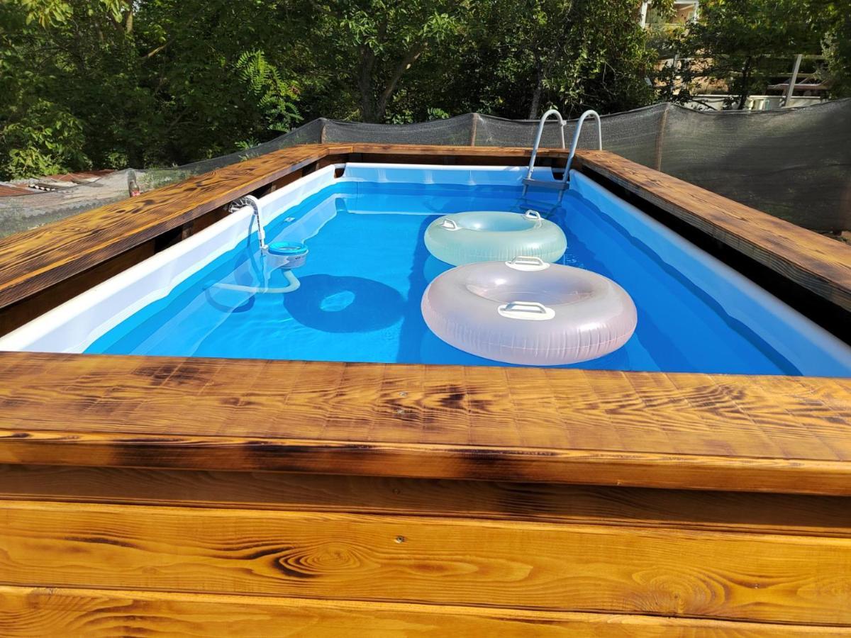 Apartman Goga With Pool And Jacuzzi 拉宾 外观 照片