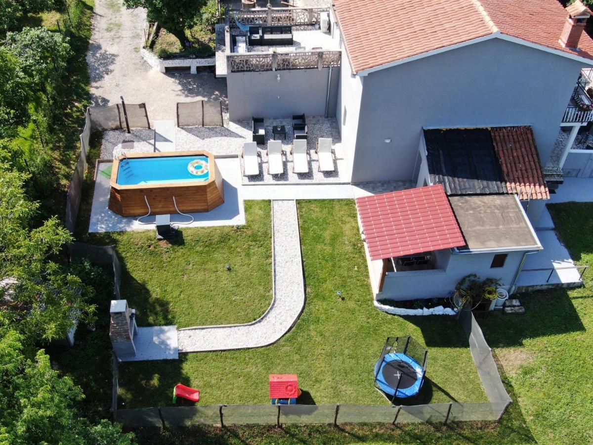 Apartman Goga With Pool And Jacuzzi 拉宾 外观 照片
